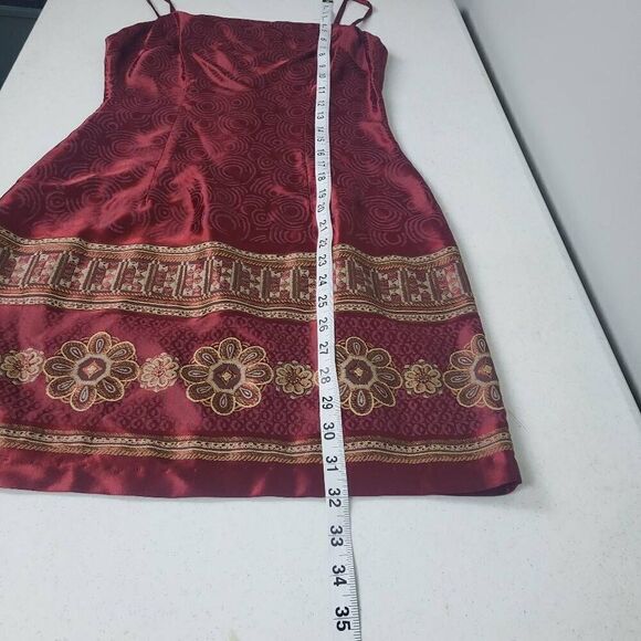 Vintage City Triangles Womens 3/4 Burgundy Embroidered Mini Dress Satin 90s Y2K - Picture 9 of 9